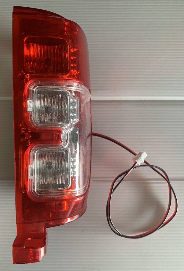 FORD RANGER WILDTRACK (LEFT) TAIL LIGHT & LENS