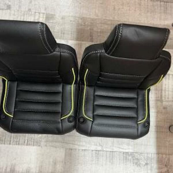 TOYOTA HILUX RUGGED X  UTE - LEATHER  SEATS (1 PAIR)