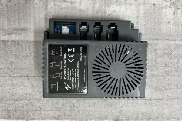 TOYOTA HILUX UTE RUGGED X  - HY1005RX-RM-24V REMOTE CONTROL RECEIVER - Image 3