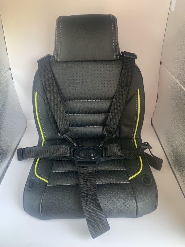 TOYOTA HILUX RUGGED X  UTE - LEATHER SEATS 3 POINT HARNACE